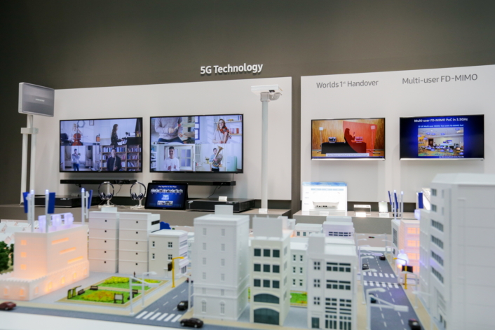 , Samsung Advances its 5G Vision at Mobile World Congress 2016