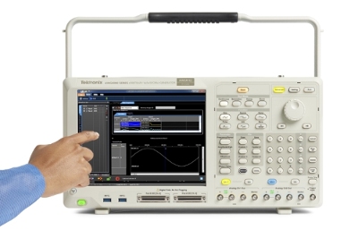 , Industry’s First 3-in-1 Waveform Generator Debuts New Portable Tektronix AWG4000 Meets a Wide Range of Signal Generation Needs — From Simple AFG to Complex Sequenced Waveforms