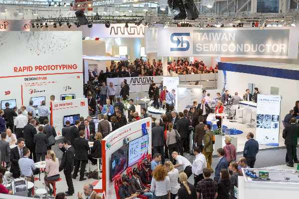 The more than 2,700 exhibitors participating in the exhibition and countless visitors in attendance make electronica the perfect place for young entrepreneurs to meet investors and potential customers and make important contacts within the international community in the process.