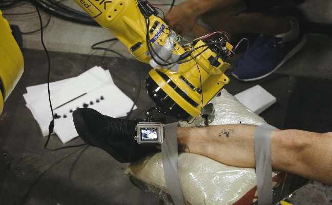 , World’s First Tattoo by Industrial Robot