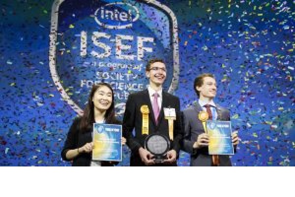 , 18-Year-Old Engineer Constructs Fuel-Efficient, Stable ‘Flying Wing’ Aircraft Prototype