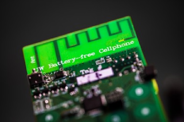 , First battery-free cellphone makes calls by harvesting ambient power