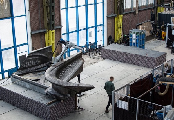 , The world’s first 3D printed steel bridge will be a ‘living laboratory’