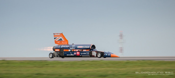 , BLOODHOUND successful first public runs