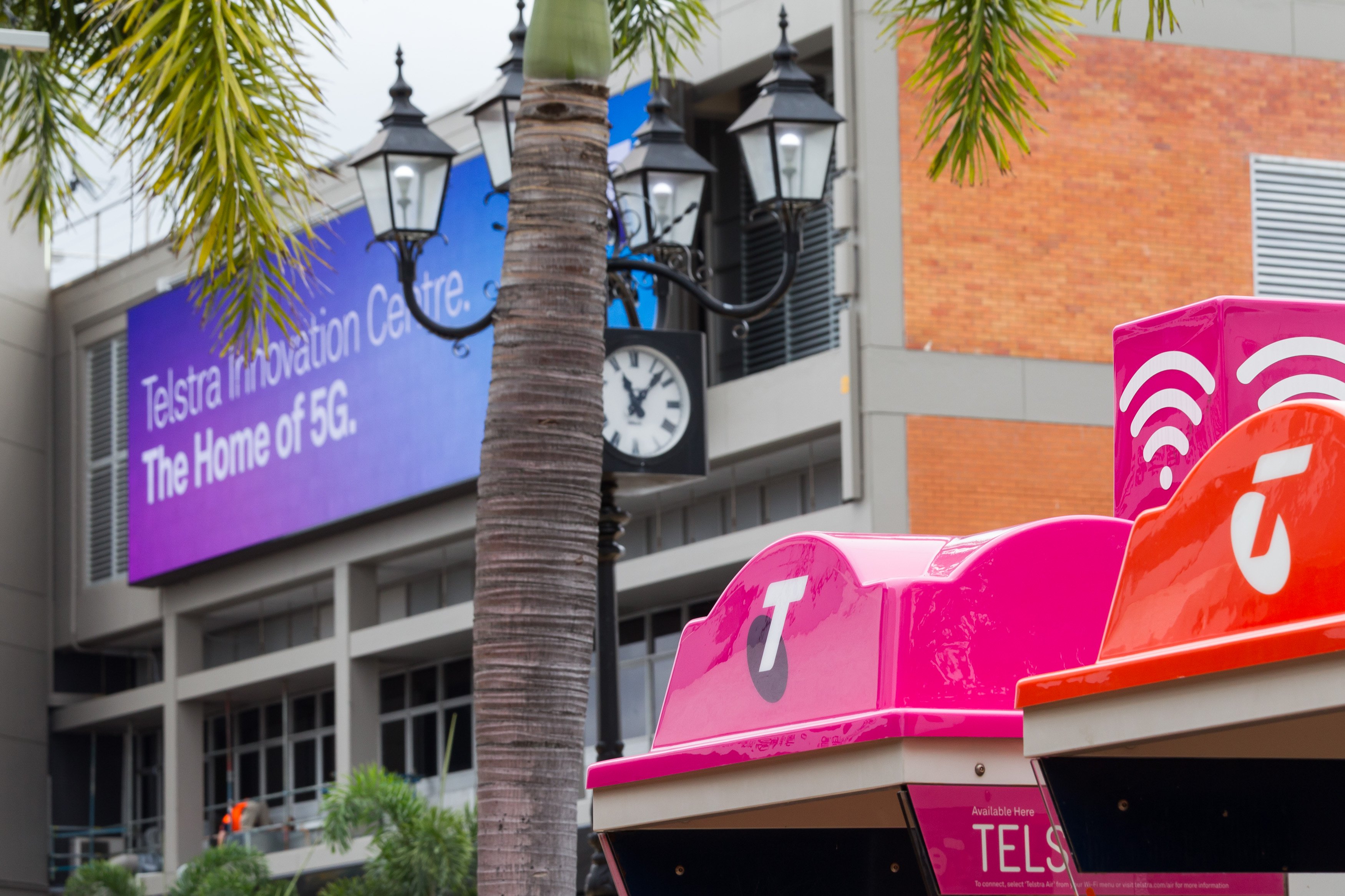 , Ericsson, Telstra and Intel achieve first end-to-end multi-vendor 5G commercial network data call over licenced 3.5GHz spectrum