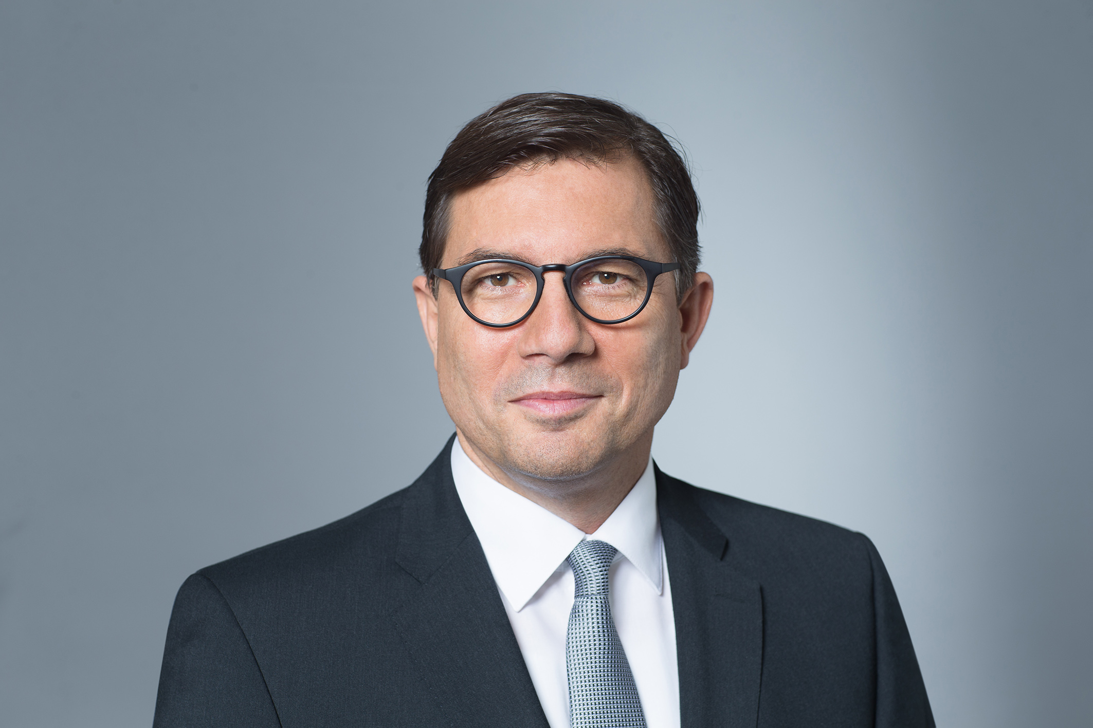 , Dr. Sven Schneider to become CFO of Infineon on 1 May 2019