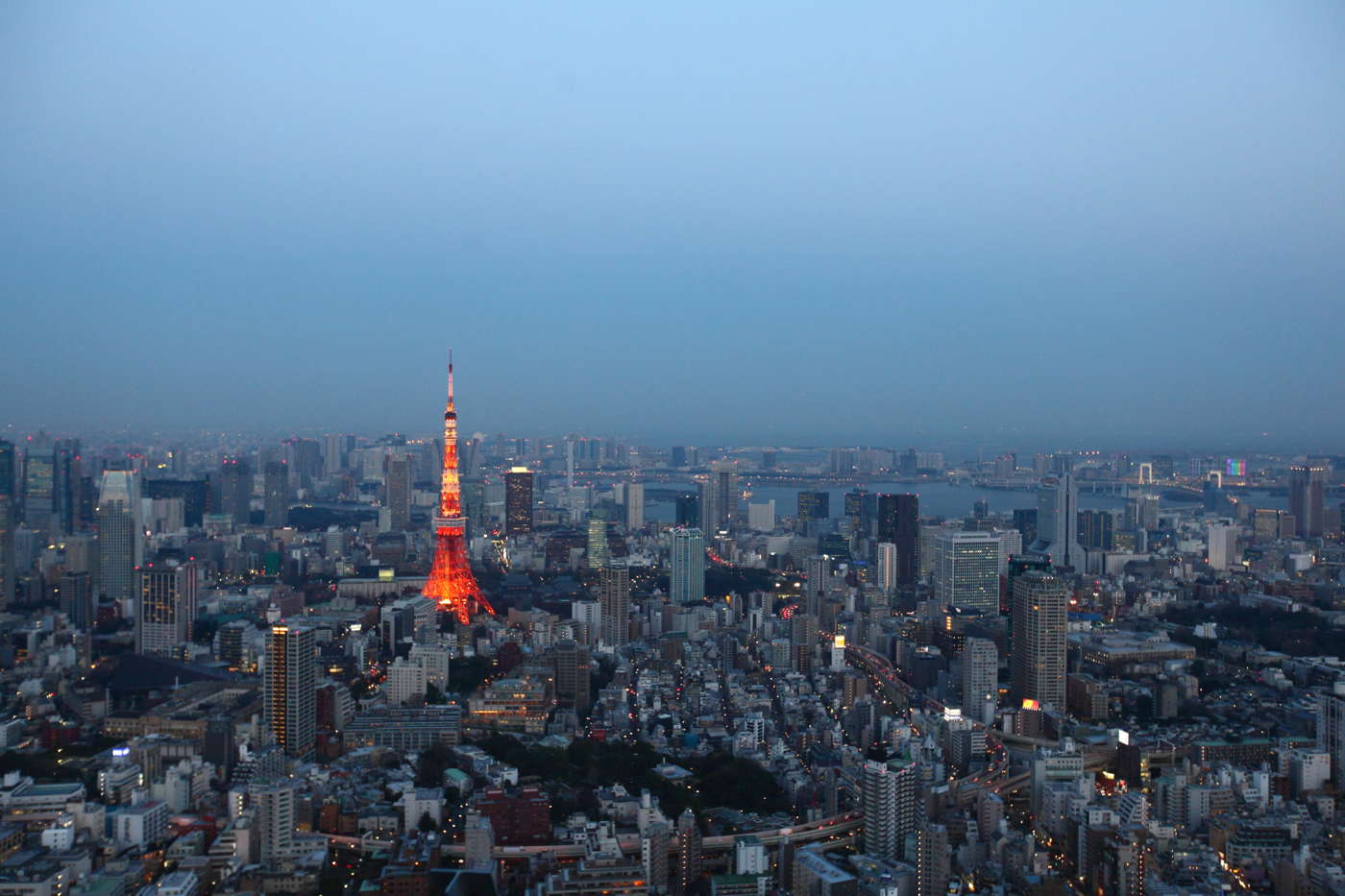 , Ericsson and SoftBank Corp. to deploy multi-band 5G network