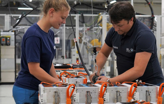 , BMW Group steps up expansion for production of electric powertrain components at Plant Dingolfing