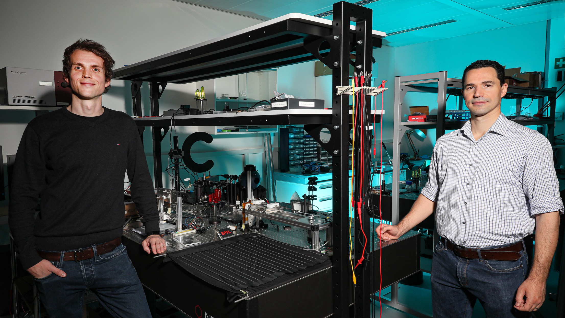 , Smart textiles powered by soft transmission lines