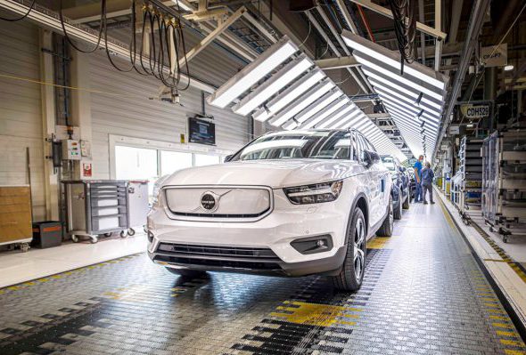 , Volvo Cars starts production of fully electric XC40 Recharg