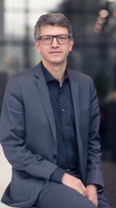 , Exploring liquid-based memories for ultrahigh-density  storage applications
