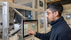 , Siemens and BAE Systems sign five-year agreement to collaborate to accelerate digital innovation