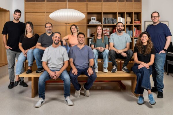 , Blocks raises $10M to let professionals build their dream work tools in minutes, with a layer of smart agents that get things done